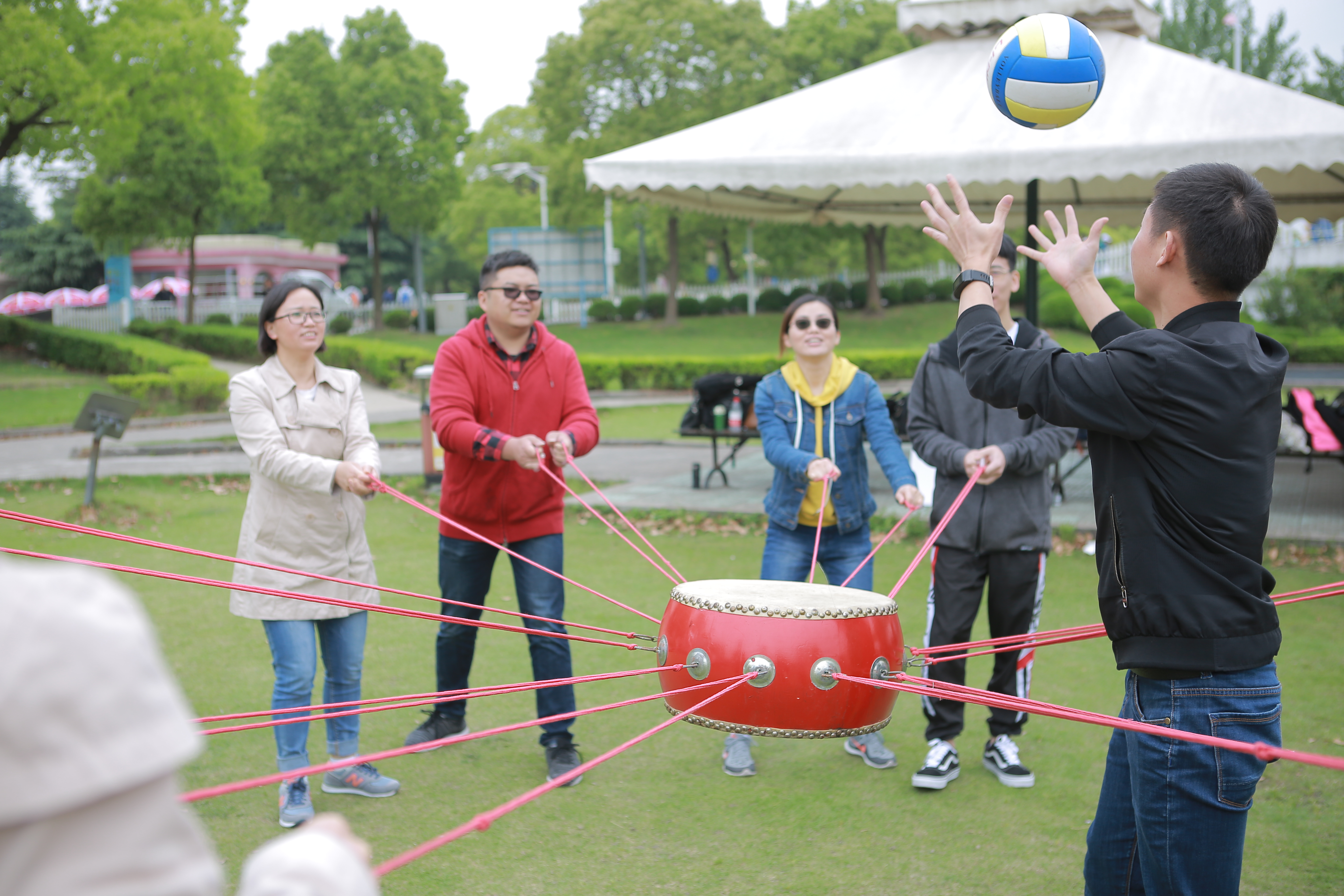 凝心聚力、信任互助--百傲2019年(nian)東方綠舟搨展培訓